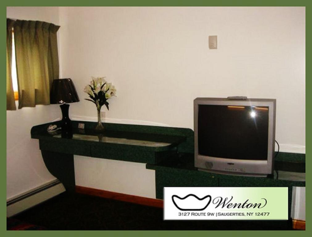 Wenton Motel Saugerties Room photo